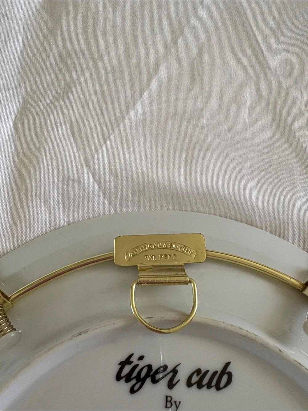 Tiger Cub Wall Plate - Gold Trim Home Wall Decor